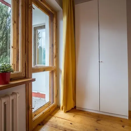 Hostal Iv